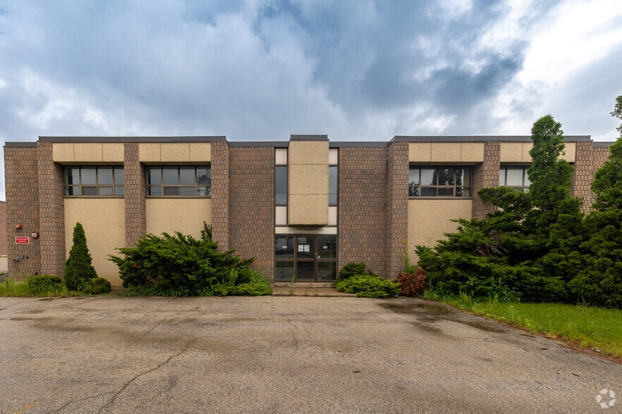 205 Summerlea Rd, Brampton, ON for sale - Building Photo - Image 1 of 1