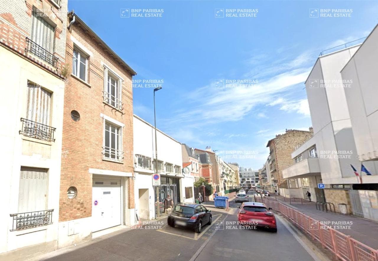 83 Rue Carnot, Suresnes for sale Building Photo- Image 1 of 9