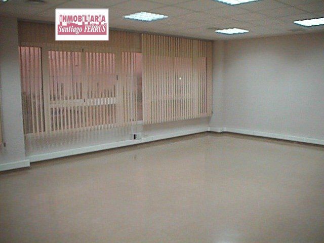 Office in Almussafes, Valencia to rent Building Photo- Image 1 of 6