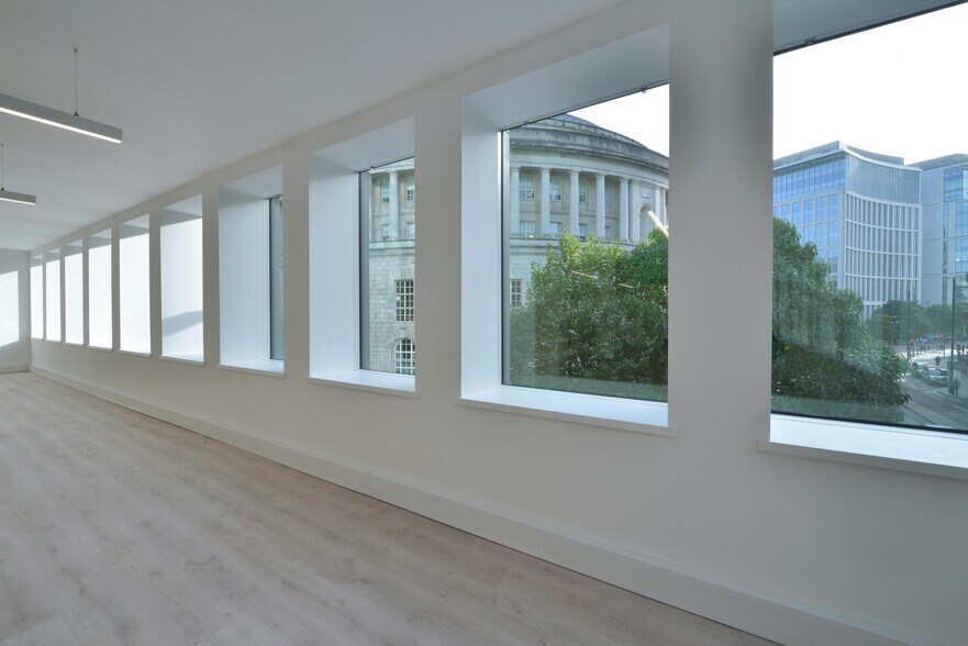10-12 Mount St, Manchester to rent - Interior Photo - Image 3 of 21