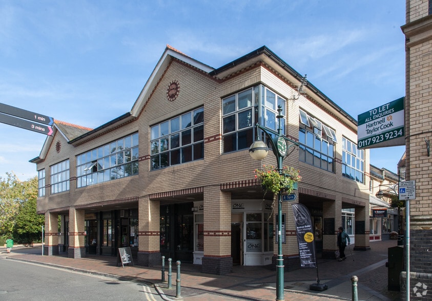 1-6 Gammon Walk, Barnstaple to rent - Building Photo - Image 2 of 9