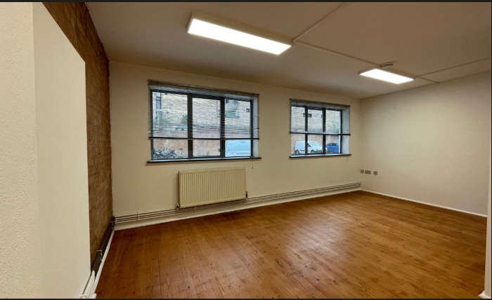 2-8 Anton St, London to rent Interior Photo- Image 1 of 2