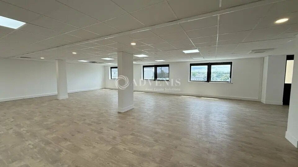 Office in Lognes to rent - Interior Photo - Image 3 of 6