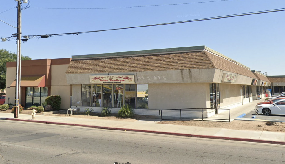 1305-1359 E Manning Ave, Reedley, CA for rent - Building Photo - Image 3 of 8