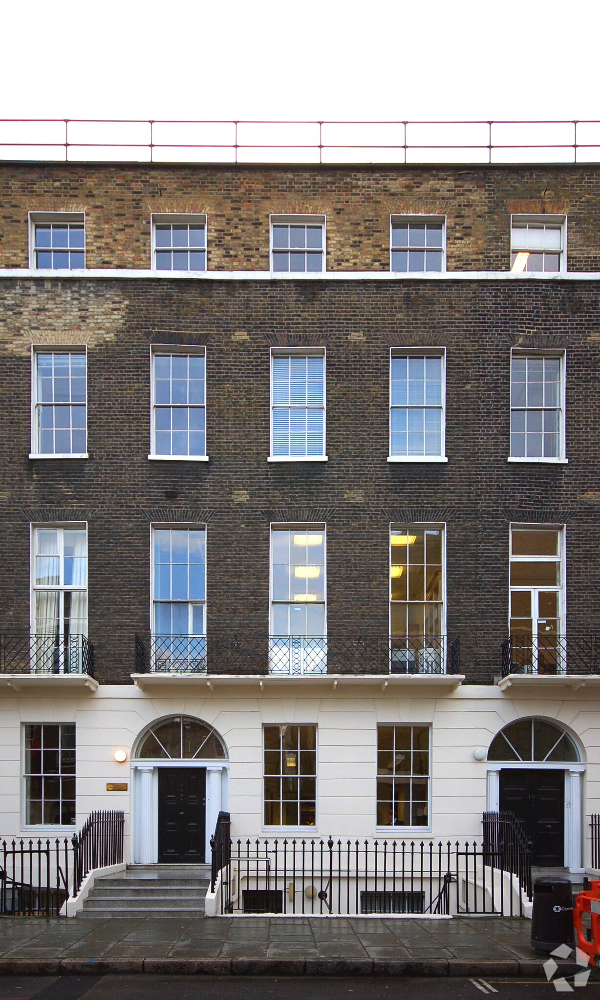 9 Montague St, London for sale Primary Photo- Image 1 of 1