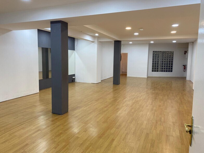 Office / Retail in Martorell, Barcelona to rent - Interior Photo - Image 3 of 4