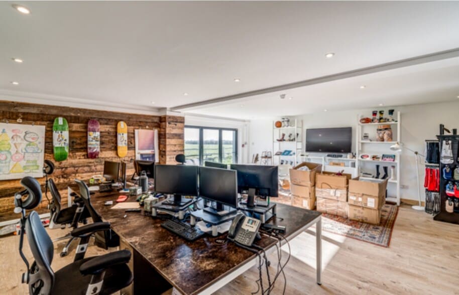 Church Farm Ln, East Wittering for sale - Interior Photo - Image 2 of 6