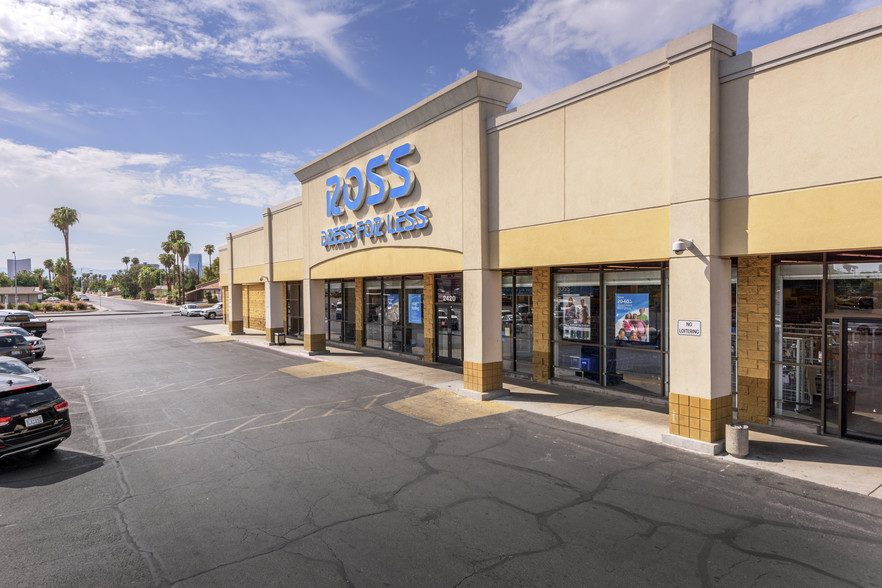 2420-2570 E Desert Inn Rd, Las Vegas, NV for rent - Building Photo - Image 1 of 5