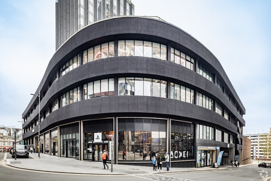 51 Old Hall St, Liverpool to rent - Building Photo - Image 2 of 4