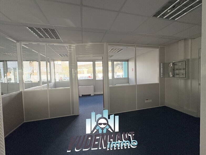 Office in Labège to rent - Interior Photo - Image 2 of 9