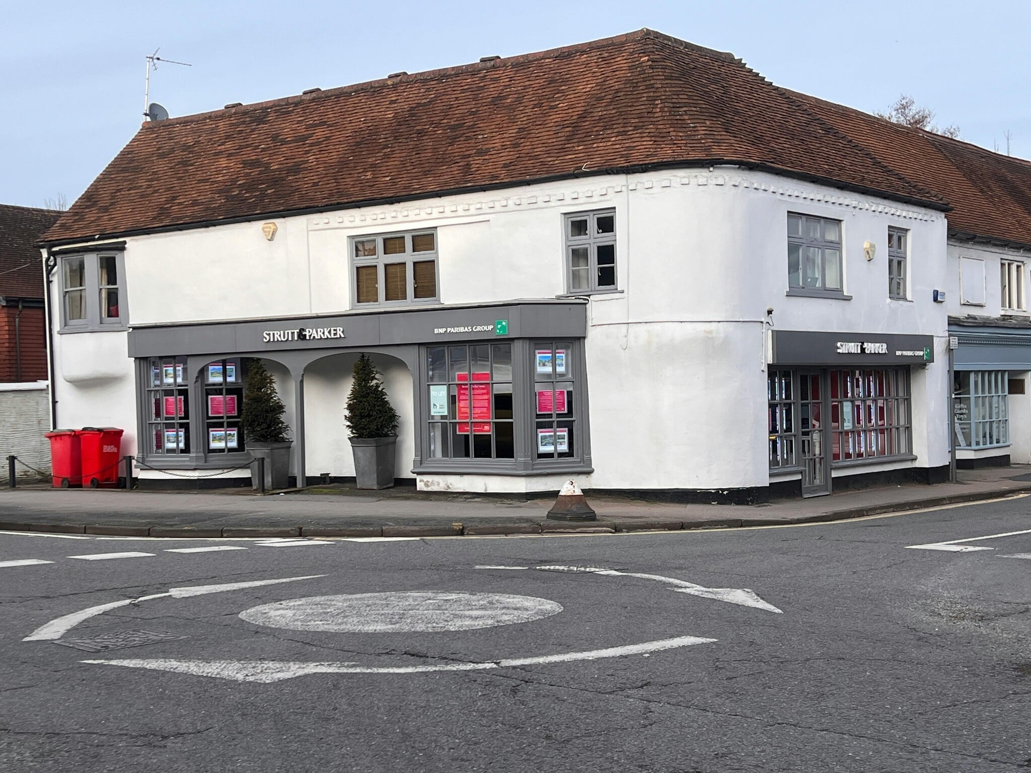 1 High St, Reading to rent Building Photo- Image 1 of 10