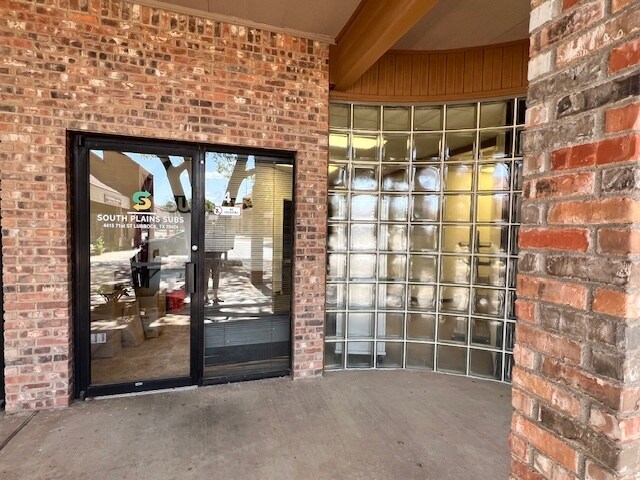 4415-4417 71st St, Lubbock, TX to rent Building Photo- Image 1 of 9