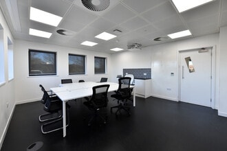 Gadbrook Park, Northwich to rent Interior Photo- Image 2 of 7