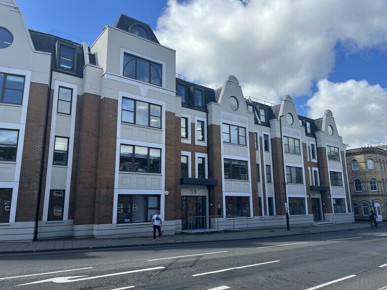 58-60 St Aldates, Oxford to rent - Building Photo - Image 2 of 9