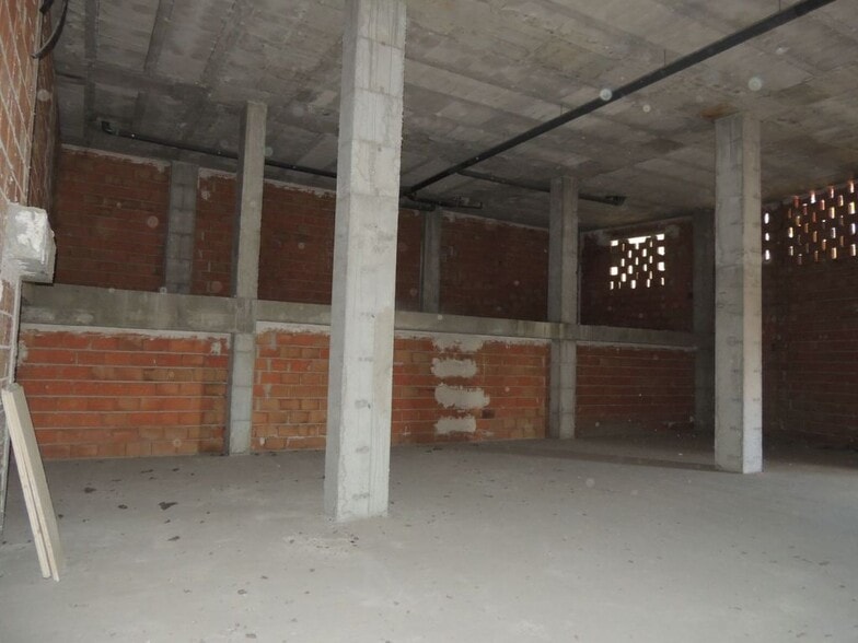 Retail in Molina de Segura, Murcia to rent - Interior Photo - Image 2 of 4