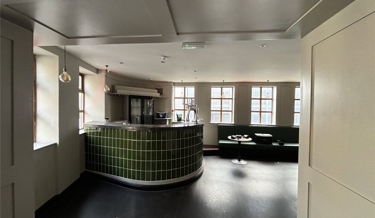 15 Marlborough Cres, Newcastle Upon Tyne to rent Interior Photo- Image 1 of 5