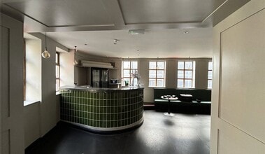 15 Marlborough Cres, Newcastle Upon Tyne to rent Interior Photo- Image 1 of 5