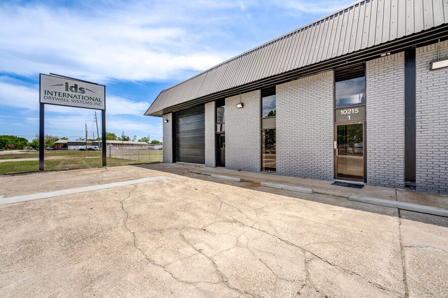 10215 Papalote St, Houston, TX for sale - Building Photo - Image 3 of 70