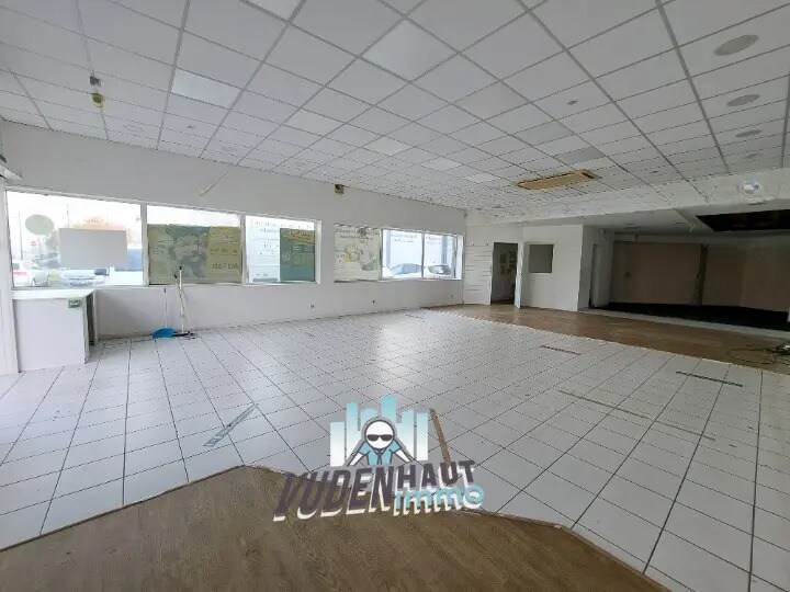 Location Commerce 160 m² - Photo 1