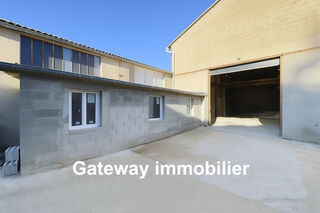 Vente Entrepôt 235 m²