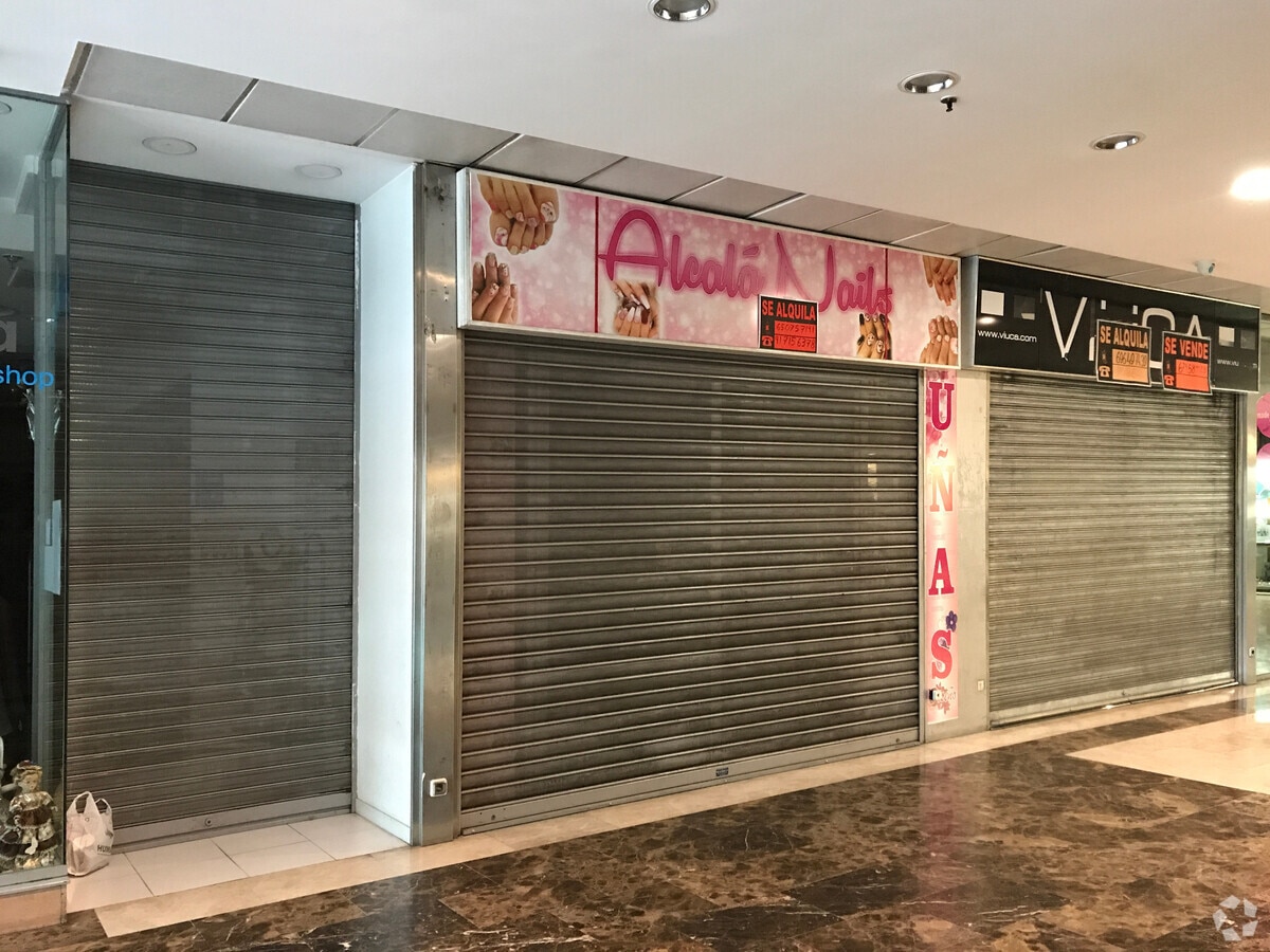 Calle de Alcalá, 412, Madrid, MAD 28027 - - - Interior Photo - Image 1 of 1