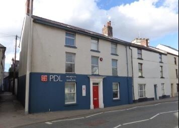 26 Spilman St, Carmarthen for sale Primary Photo- Image 1 of 1
