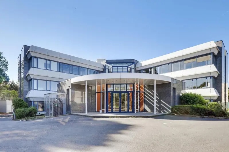 17 Bis Avenue des Andes, Les Ulis to rent Building Photo- Image 1 of 18
