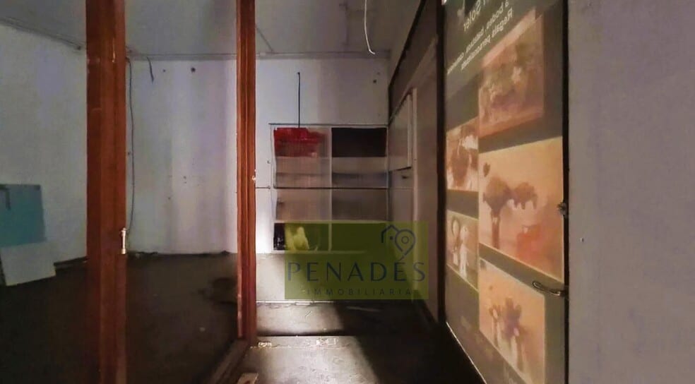 Retail in Ontinyent, Valencia to rent - Interior Photo - Image 3 of 8