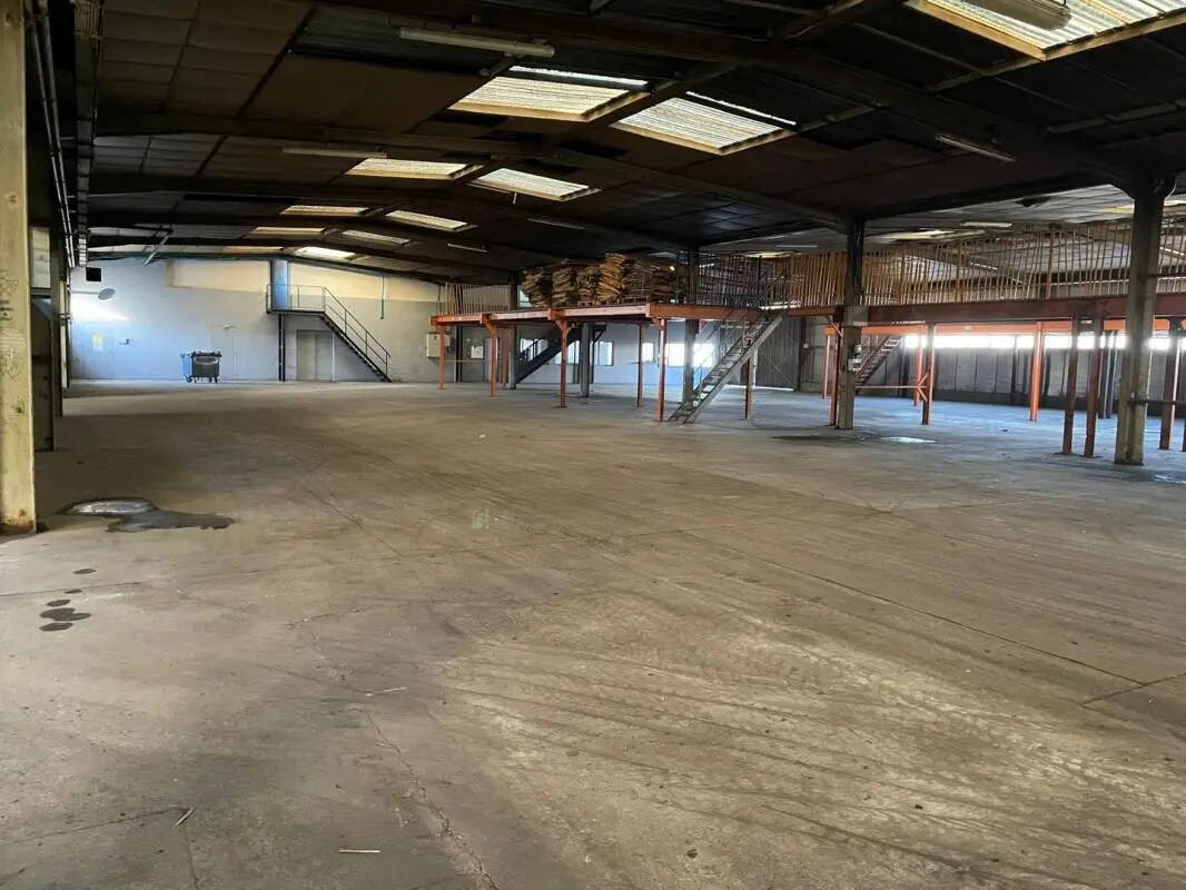 Office in Brignoles to rent Interior Photo- Image 1 of 7