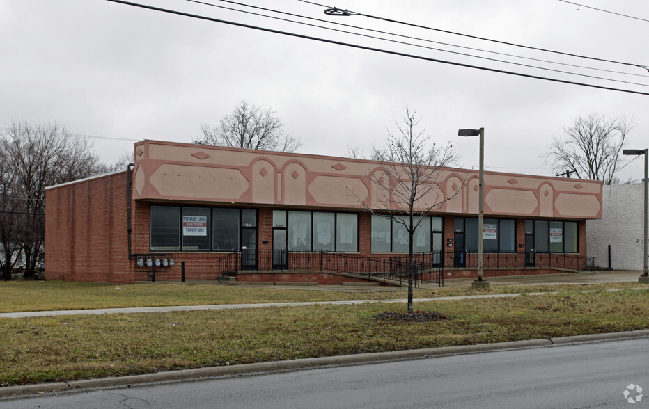 25436-25472 Van Born Rd, Dearborn Heights, MI for sale - Primary Photo - Image 1 of 1