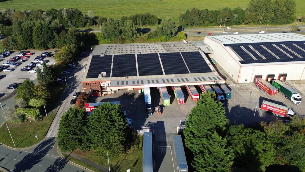 Second Av, Deeside to rent - Building Photo - Image 2 of 4