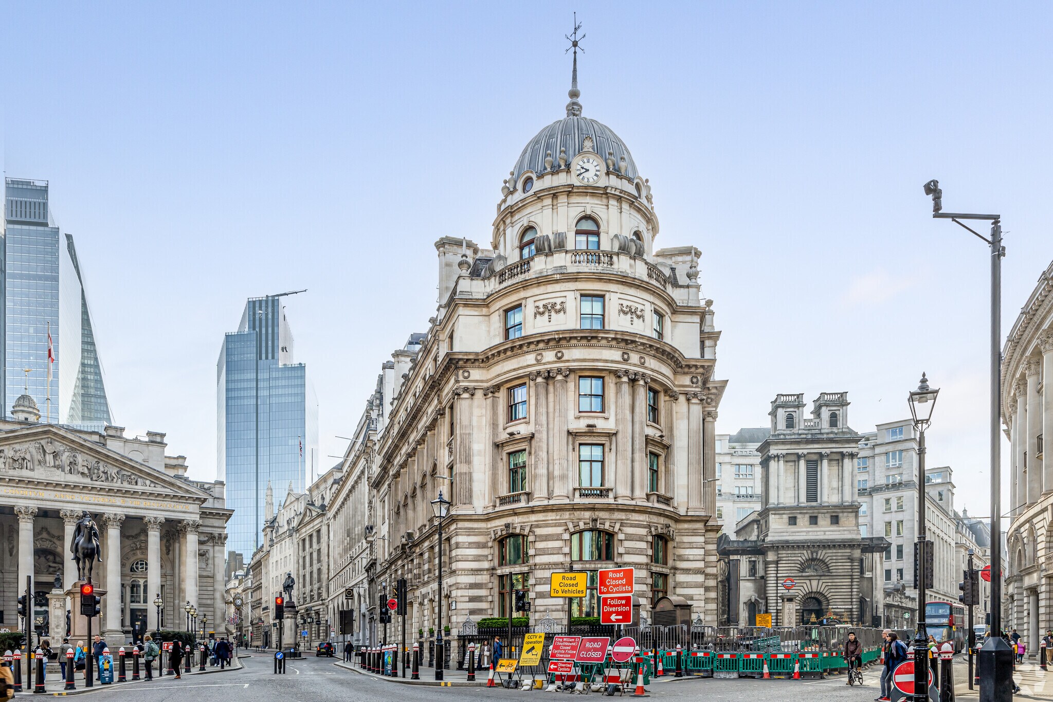 1 Cornhill, London for sale Primary Photo- Image 1 of 1