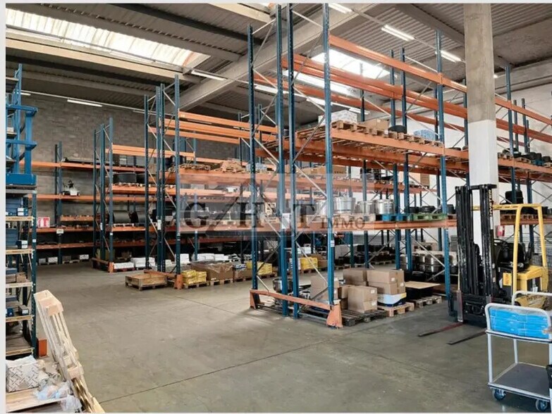 Industrial in Gennevilliers to rent - Building Photo - Image 1 of 2