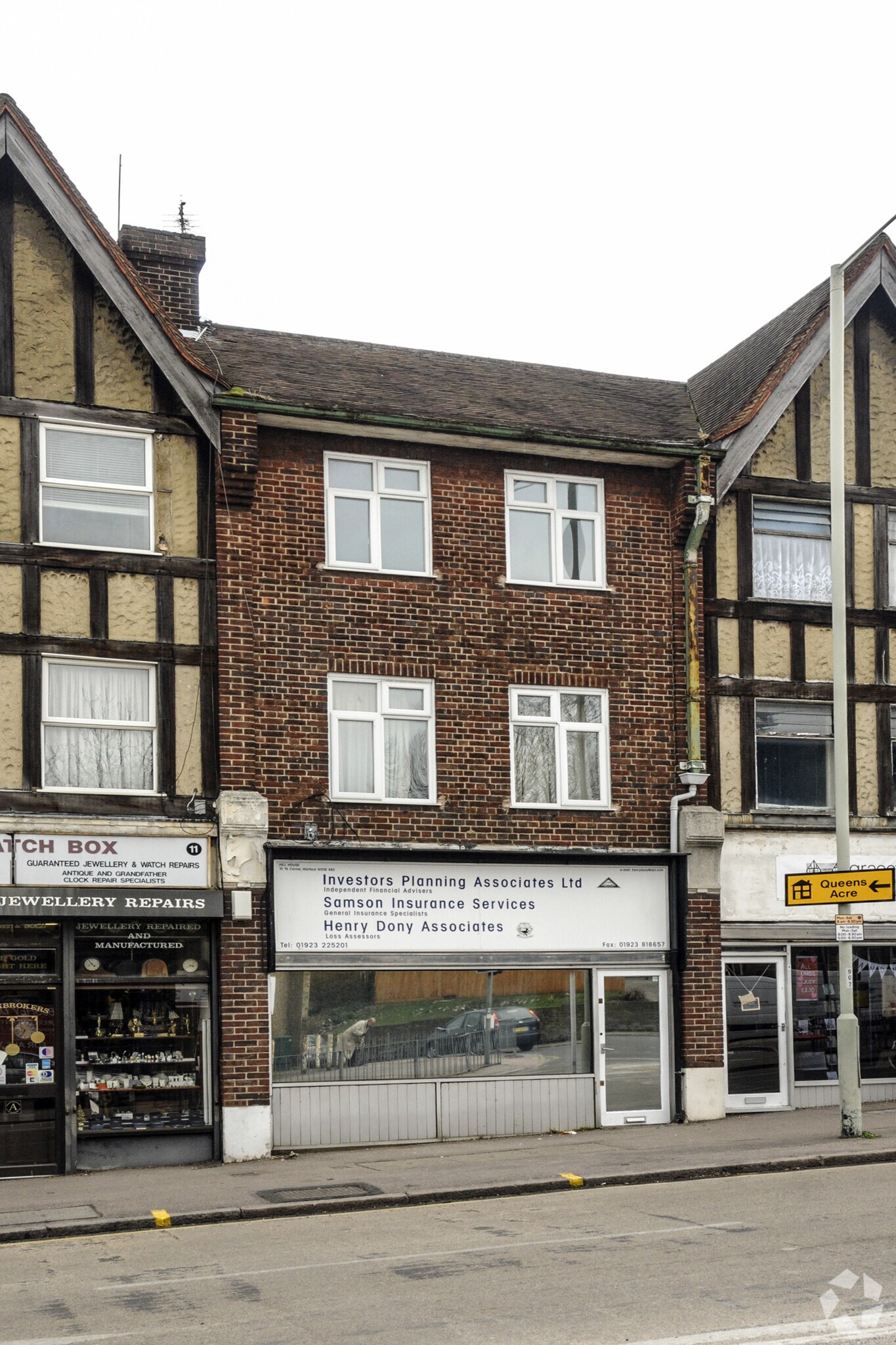 Chalk Hl, Watford for sale Primary Photo- Image 1 of 4