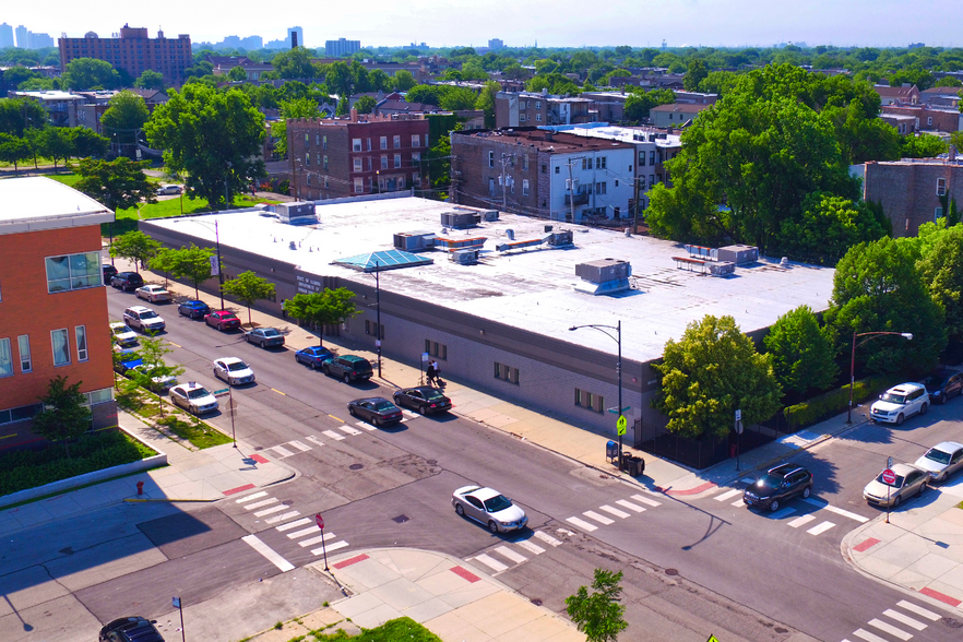 915 E 63rd St, Chicago, IL for sale - Building Photo - Image 1 of 1