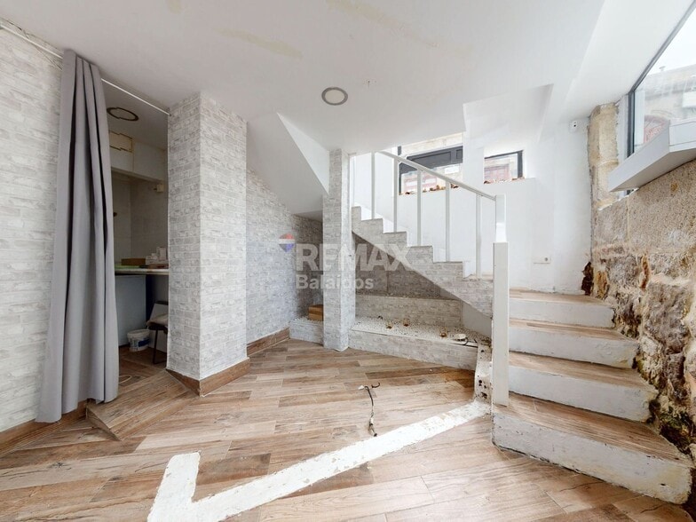 Retail in Vigo, Pontevedra for sale - Interior Photo - Image 2 of 42