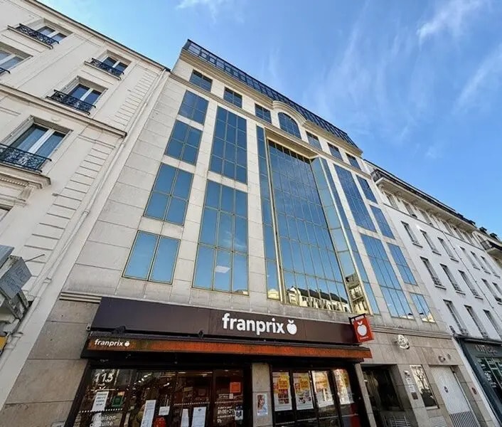 Location Bureaux 78 m² - Photo 1