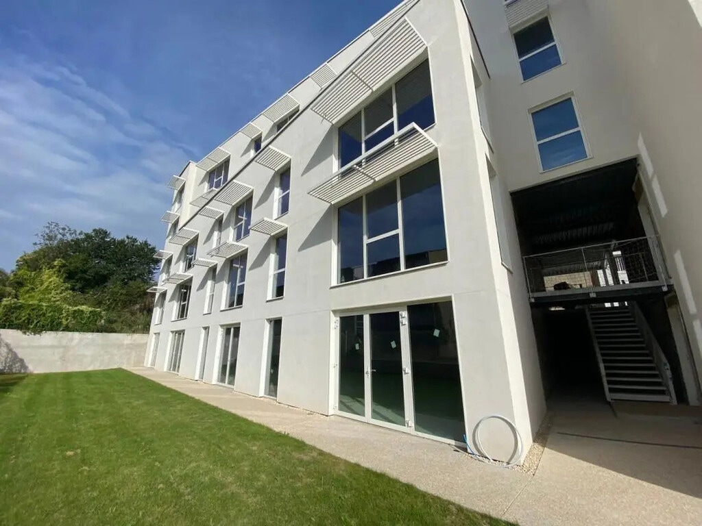 Location Bureaux 250 m² à 553 m² - Photo 1