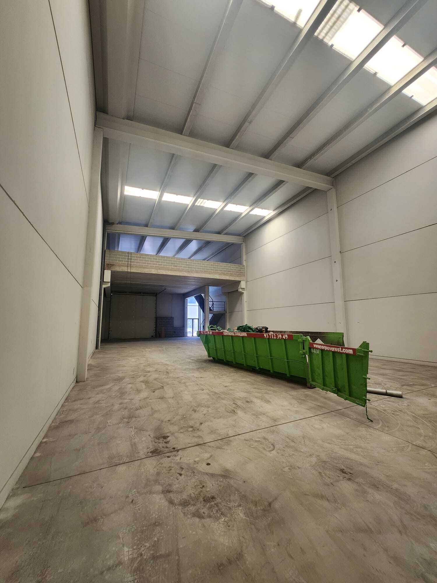 Industrial in Sant Vicenç dels Horts, Barcelona to rent Interior Photo- Image 1 of 12