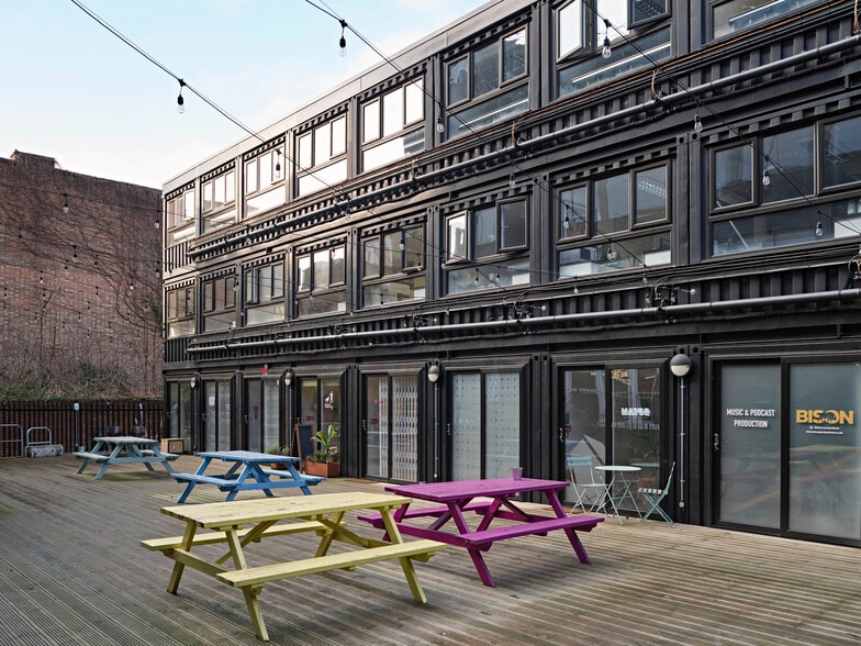 1 Emma St, London to rent - Primary Photo - Image 1 of 6