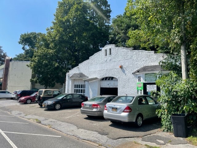 69 Pelham Rd, New Rochelle, NY for sale - Building Photo - Image 1 of 7