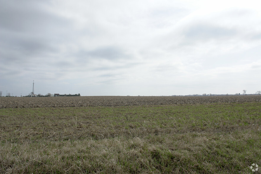 SEC Ritchie Rd, Rochelle, IL for rent - Building Photo - Image 1 of 3