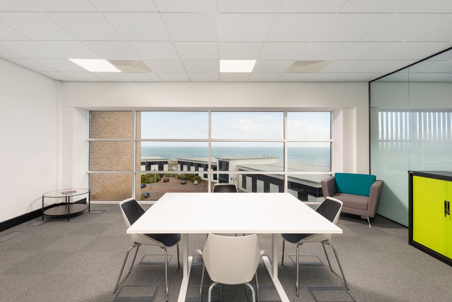 Lighthouse Vw, Seaham to rent - Interior Photo - Image 1 of 9