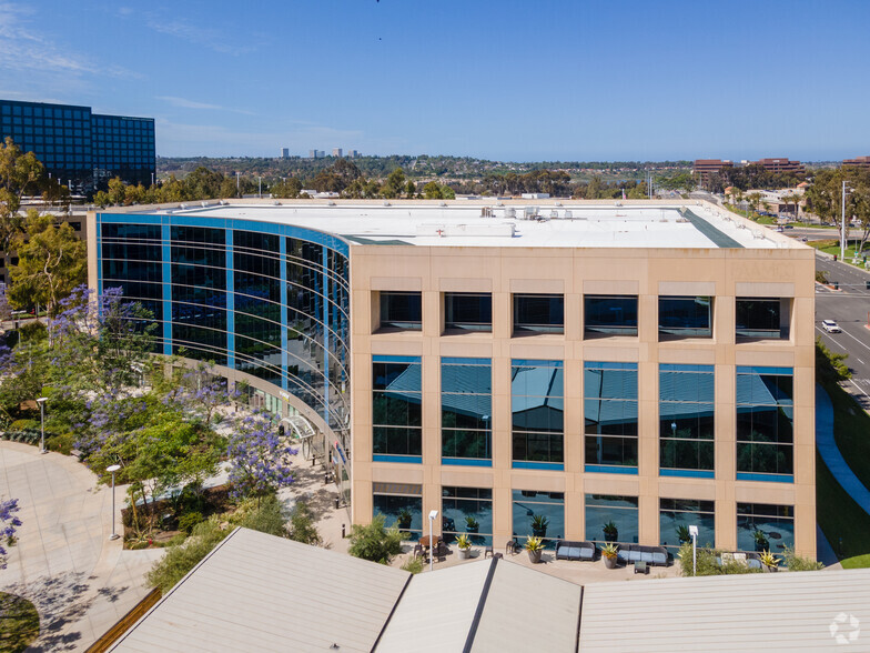 19540 Jamboree Rd, Irvine, CA for rent - Building Photo - Image 2 of 10