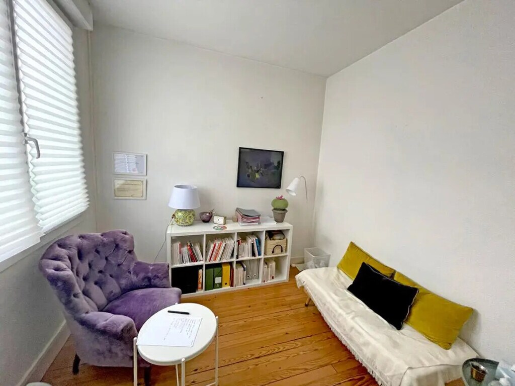 Location Bureaux 91 m² - Photo 1
