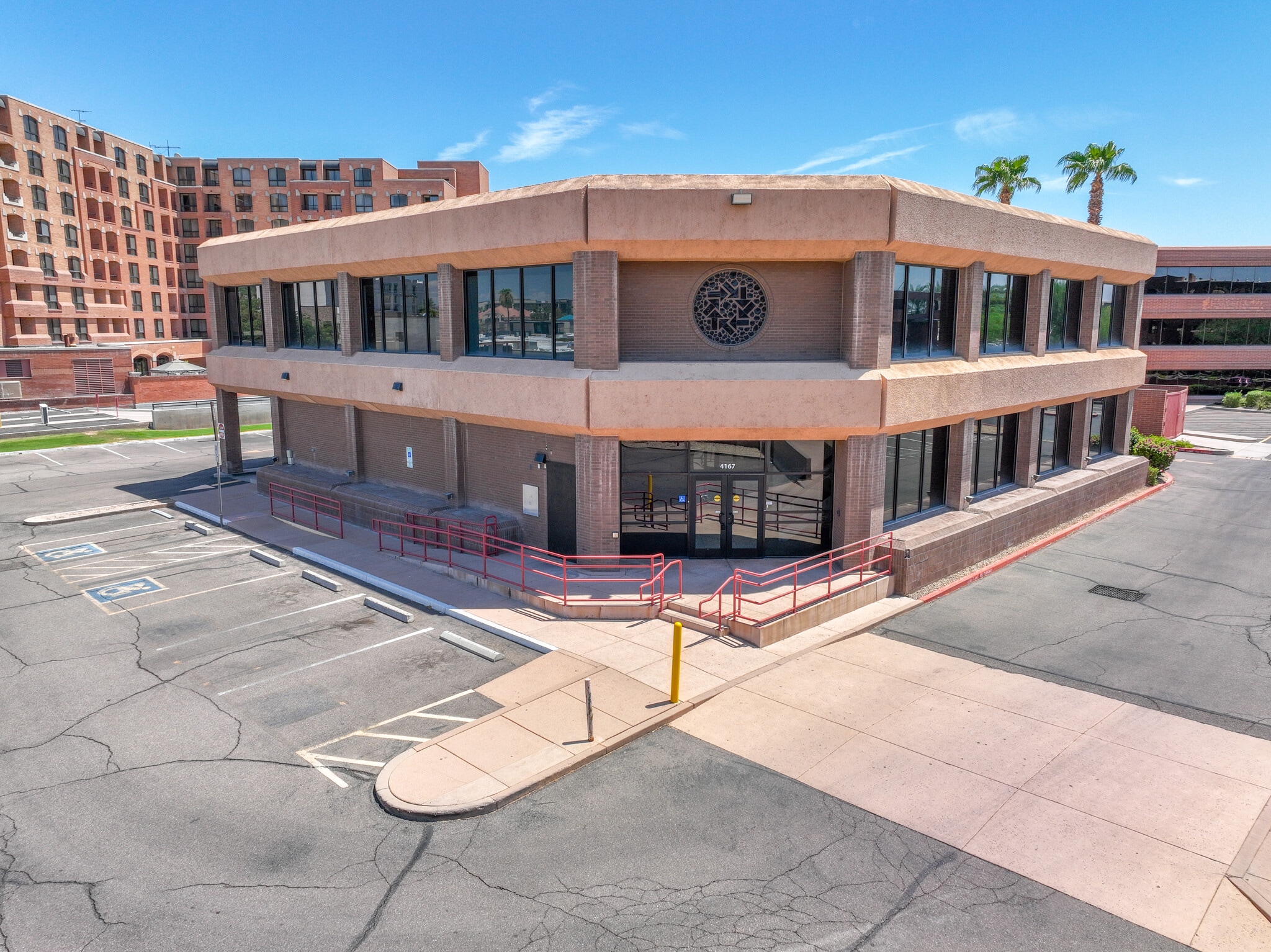 4167 N Scottsdale Rd, Scottsdale, AZ to rent Building Photo- Image 1 of 6