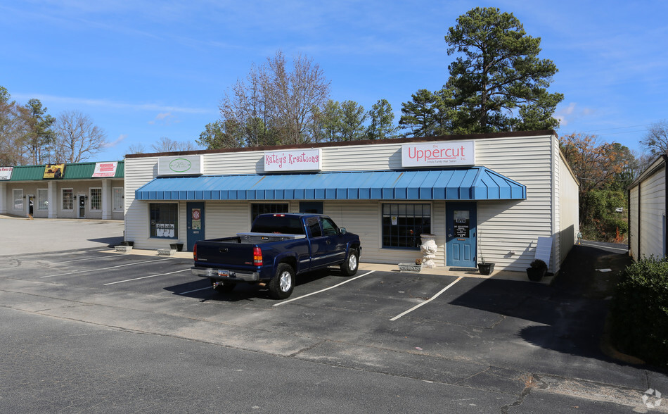 7512 Woodrow St, Irmo, SC for rent - Building Photo - Image 3 of 4