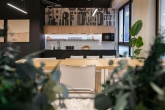 Greyfriars Rd, Cardiff to rent Interior Photo- Image 2 of 13