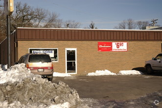 812 W Rollins Rd, Round Lake Heights, IL for sale Primary Photo- Image 1 of 1