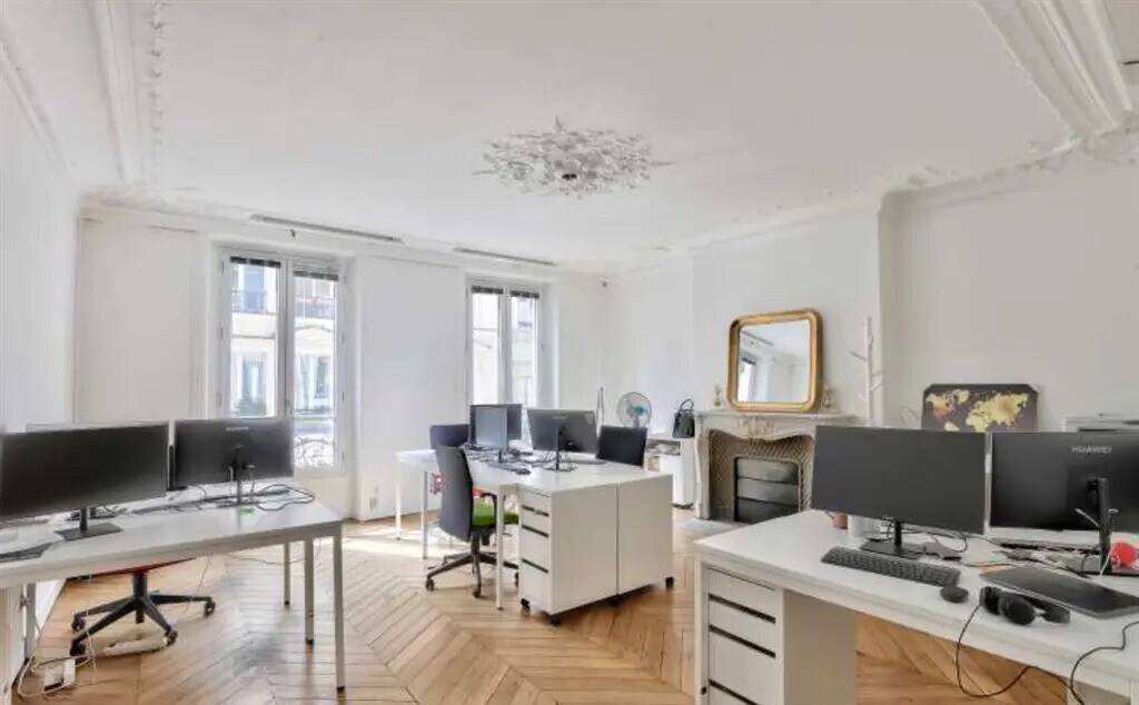 Location Bureaux 87 m² - Photo 1